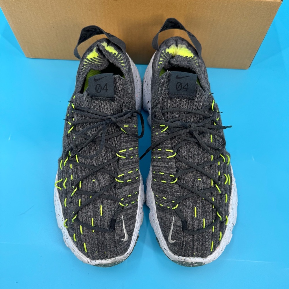 NIKE SPACE HIPPIE 04 BLACK-VOLT-WHITE Men’s Sz. 11.5 - Picture 5 of 10